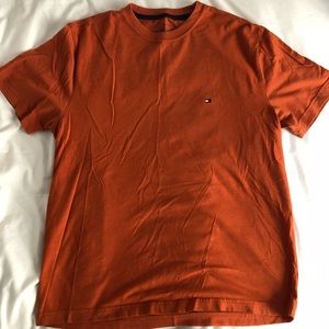 TOMMY HILFIGER T-shirt